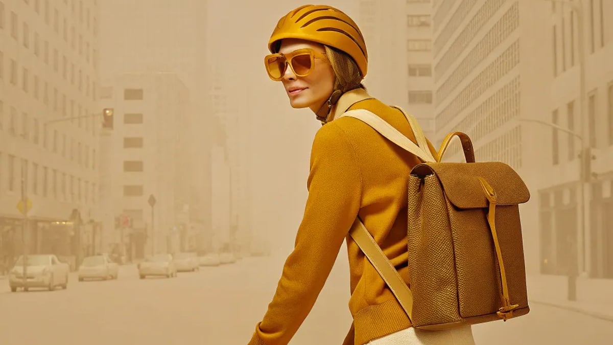 Chic and Functional: Must-Have Accessories for Fashionable Cyclists