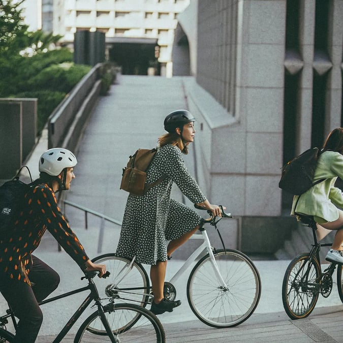 What to Wear on Your Urban Ride: City Cycling Looks for 2025